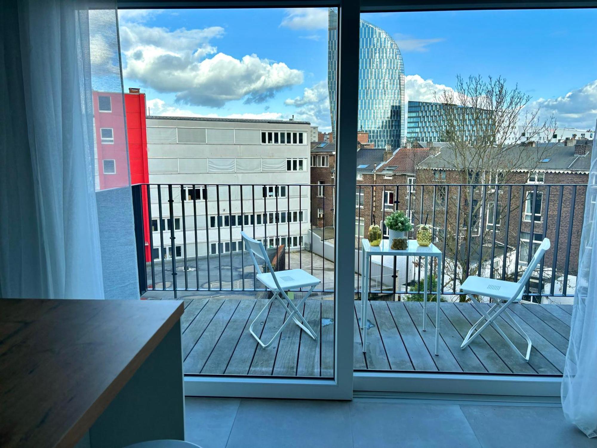 2 Bedrooms Luxury Apartment - Guillemins Liège Eksteriør bilde